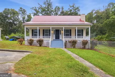 562 Maurice Drive, Swainsboro, GA 30401 - Photo 1