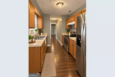 201 Derek Court, Griffin, GA 30223 - Photo 4