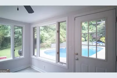 1425 Southland Vista Courts NE, Atlanta, GA 30329 - Photo 8