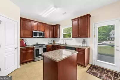 3560 Brittany Oak Trace, Snellville, GA 30039 - Photo 8