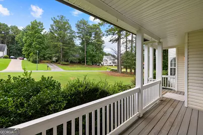 245 Sturgess Run, Sharpsburg, GA 30277 - Photo 2