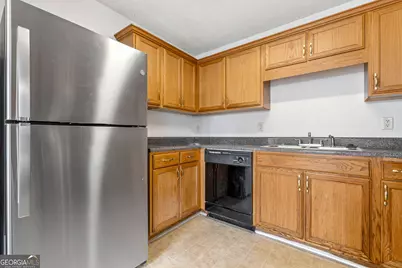 5709 Rockaway Drive, Union City, GA 30291 - Photo 12