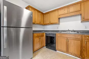 5709 Rockaway Dr, Union City, GA 30291 - Photo 12
