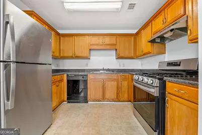 5709 Rockaway Drive, Union City, GA 30291 - Photo 10