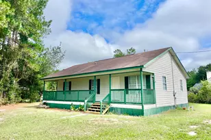 241 Mary M Bethune Dr, Folkston, GA 31537 - Photo 1
