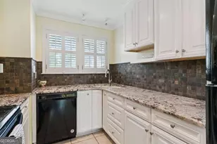 1035 Beachview Dr, Saint Simons, GA 31522 - Photo 14
