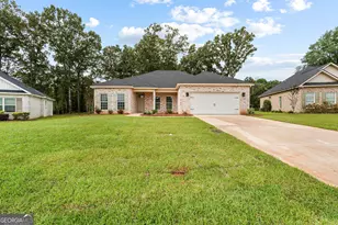 215 Otters Rdg Dr, Kathleen, GA 31047 - Photo 1