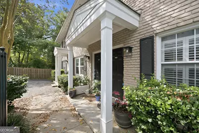 2232 Dunseath Avenue NW #APT 203, Atlanta, GA 30318 - Photo 4