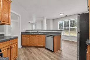 1409 Stone Bay Dr SW, Atlanta, GA 30331 - Photo 14