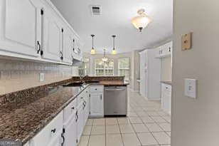 302 Jubilee Cir, Bonaire, GA 31005 - Photo 18