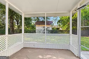 303 Ethridge Dr, Brunswick, GA 31525 - Photo 24