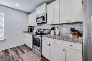 8 Hawkhorn Ct, Savannah, GA 31407 - Photo 10