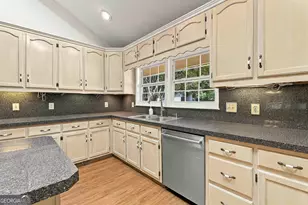 415 W McIntosh Rd, Brooks, GA 30205 - Photo 26