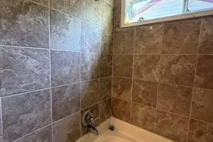 2199 Marshes Glenn Dr, Norcross, GA 30071 - Photo 14