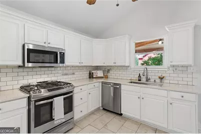 224 Murray Hill Avenue NE, Atlanta, GA 30317 - Photo 10