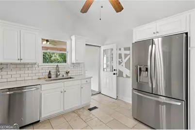 224 Murray Hill Avenue NE, Atlanta, GA 30317 - Photo 12