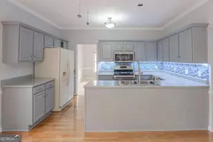 722 Thornapple Trail, Lawrenceville, GA 30046 - Photo 6