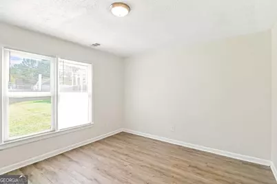 7980 Woodlake Drive, Riverdale, GA 30274 - Photo 10