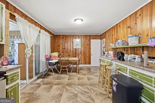 327 Poplar St, Toccoa, GA 30577 - Photo 8