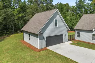 1 Firepit Ct, Senoia, GA 30276 - Photo 2
