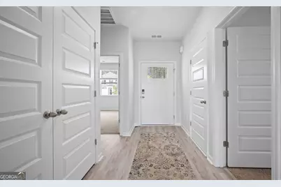 1075 Lakes Boulevard, Brunswick, GA 31525 - Photo 2