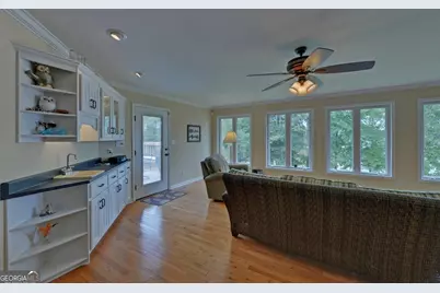 300 Knox Circle, Lavonia, GA 30553 - Photo 10