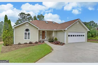 300 Knox Circle, Lavonia, GA 30553 - Photo 1