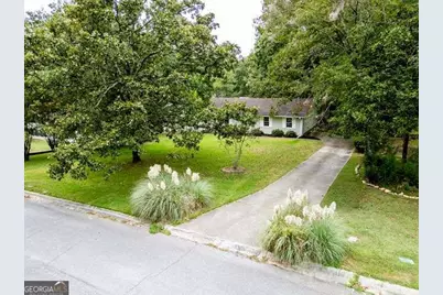 2460 Rolling Acres Drive SW, Conyers, GA 30094 - Photo 2