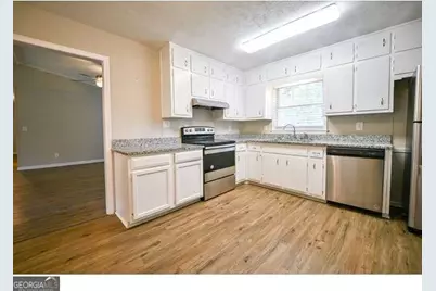 2460 Rolling Acres Drive SW, Conyers, GA 30094 - Photo 12