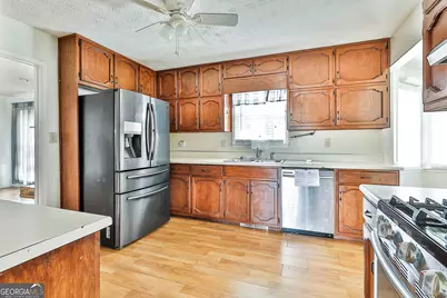8039 Woods Lane, Jonesboro, GA 30236 - Photo 12