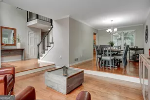 115 Glen Holly Dr, Roswell, GA 30076 - Photo 8