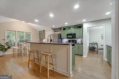 115 Glen Holly Drive, Roswell, GA 30076 - Photo 12