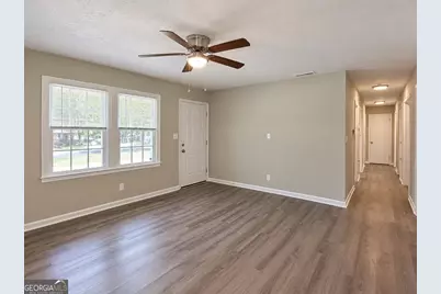 119 Sir Lancelot Drive, Lagrange, GA 30241 - Photo 4