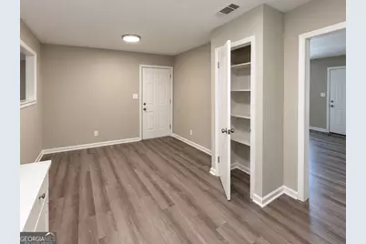 119 Sir Lancelot Drive, Lagrange, GA 30241 - Photo 8