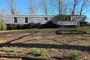 916 Friendly Mission Ln, Cornelia, GA 30531 - Photo 1