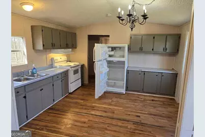 916 Friendly Mission Lane, Cornelia, GA 30531 - Photo 2