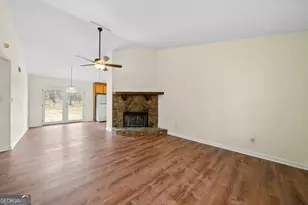 1358 Hardy Cir, Dallas, GA 30157 - Photo 4
