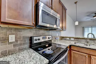 215 Semel Dr NW, Atlanta, GA 30309 - Photo 6