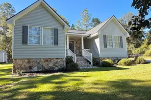 202 Owl Head Trail, Hazlehurst, GA 31539 - Photo 2
