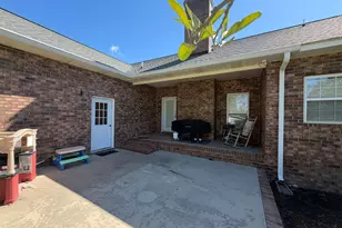 64 Lawton Crosby Rd, Hazlehurst, GA 31539 - Photo 6