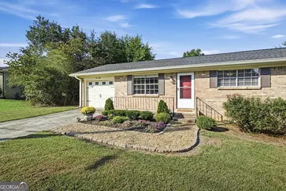950 Meadowbrook Lane NW, Conyers, GA 30012 - Photo 2