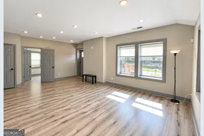 99 Holly Road NW, Atlanta, GA 30314 - Photo 6