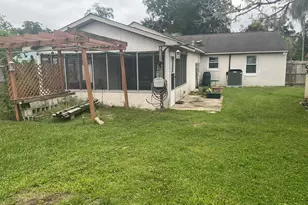 203 Bishop Cir, Saint Marys, GA 31558 - Photo 32