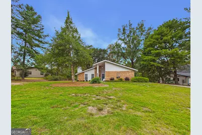 117 Lake Front Drive, Warner Robins, GA 31088 - Photo 2
