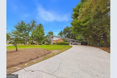 117 Lake Front Drive, Warner Robins, GA 31088 - Photo 6