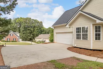 49 Thornhill Circle, Jefferson, GA 30549 - Photo 12