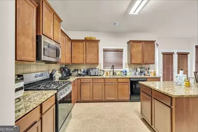 7736 Old Thyme Road, Union City, GA 30291 - Photo 24