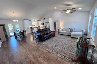 61 Esther Wy, Jesup, GA 31545 - Photo 8