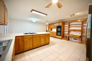 111 Roberson St, Dublin, GA 31021 - Photo 8