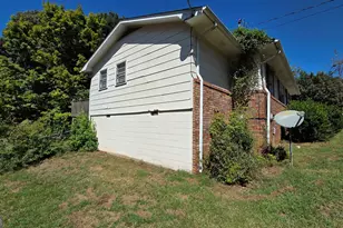 30 Hillcrest Dr, Hartwell, GA 30643 - Photo 4